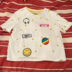 Smiley  t-shirt. Size small! Festival - smiley faces!